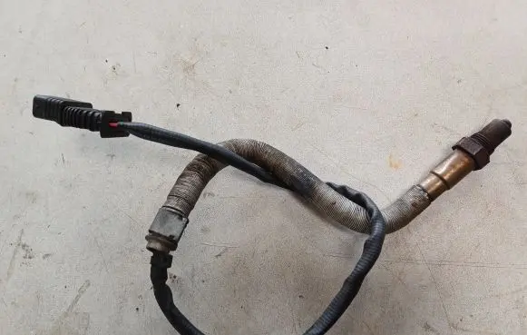 BMW 4 F32 F33 Lambda probe sensor 0258027001 758947601