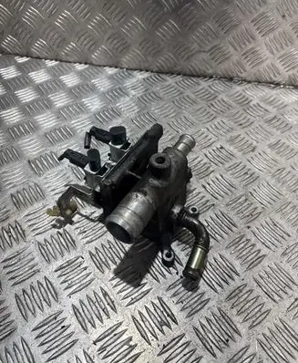 Volvo V50 Thermostat/thermostat housing 1S7G8K556AH