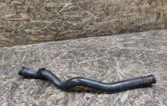 Mercedes-Benz SL AMG R230 Engine coolant pipe/hose A2308325294