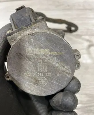 BMW 5 F10 F11 Electric auxiliary coolant/water pump 7566335