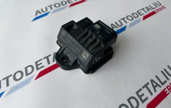 BMW 5 F10 F11 Glow plug pre-heat relay 8570087 0522120103