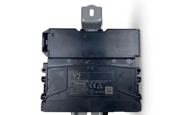 Toyota C-HR I Other control units/modules 8674010030
