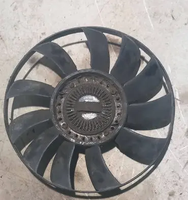 Audi A4 S4 B5 8D Viscous fan clutch 05812131
