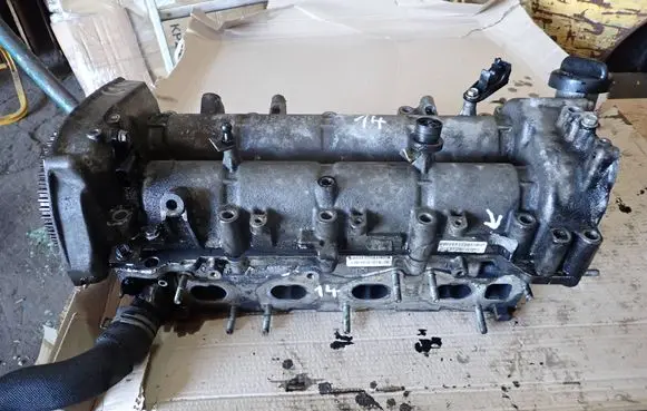 Opel Insignia A Engine head 55576540 55574600