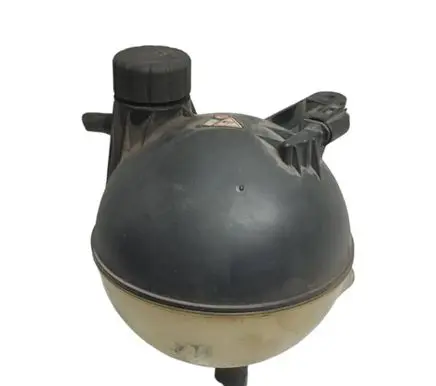 Mercedes-Benz A W169 Coolant expansion tank/reservoir 1695000149