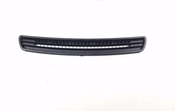 Nissan Qashqai Front bumper lower grill 68745JD000