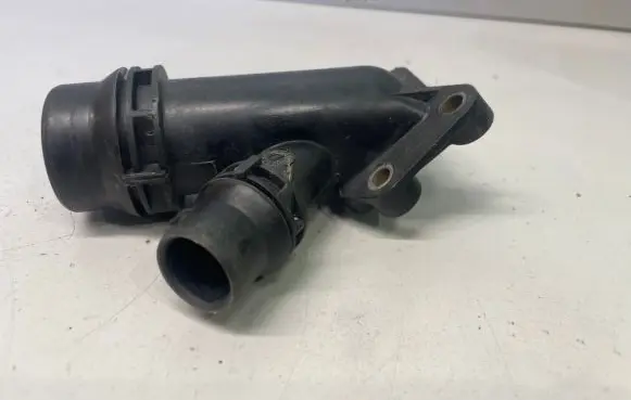 BMW 5 E60 E61 Engine coolant pipe/hose 2247744 11122247744