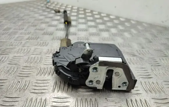 Lexus RX 450H Rear door lock 6041509