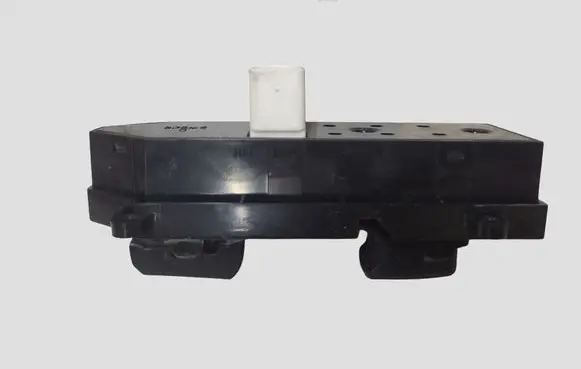 Hyundai Santa Fe Electric window control switch 371510