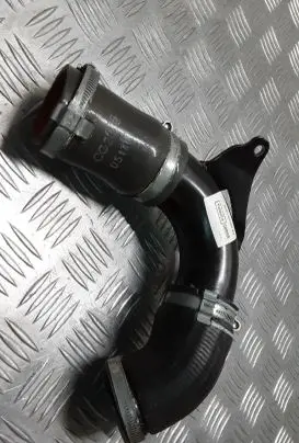 Volvo V40 Intercooler hose/pipe AV616C750AE