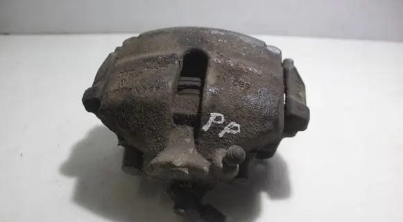 Volkswagen PASSAT B7 USA Front brake caliper