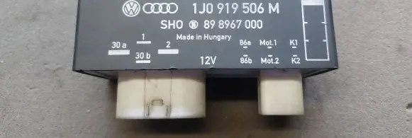 Coolant fan relay
