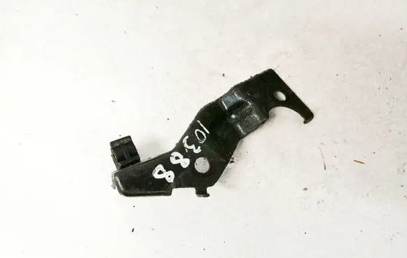 Honda CR-V Radiator mount bracket 