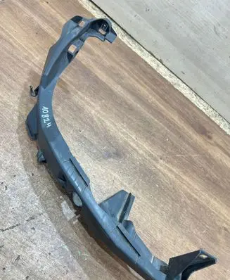 BMW 3 E90 E91 Headlight/headlamp mounting bracket 7116708