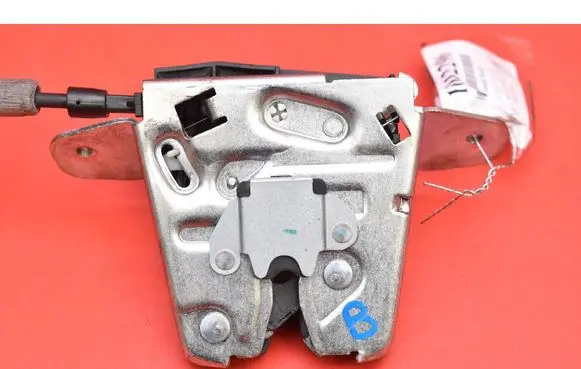 Tailgate/trunk/boot lock/catch/latch