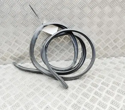 Isuzu D-Max Rubber seal rear door 8982018930