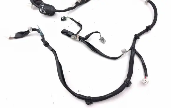 Lexus IS III XE30 Rear door wiring loom 8215353152