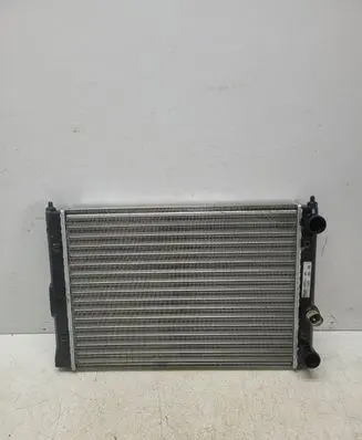 Volkswagen Golf III Coolant radiator