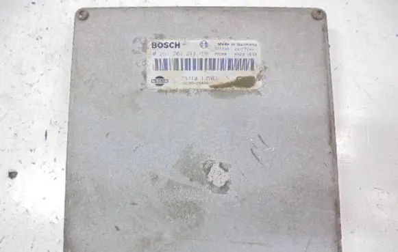 Nissan Micra Engine control unit/module ECU 237101U103