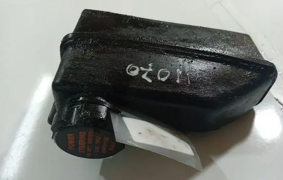 Volvo S60 Power steering fluid tank/reservoir 8649720