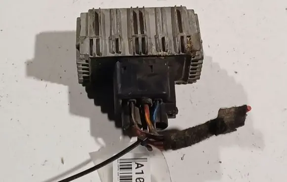 Glow plug pre-heat relay