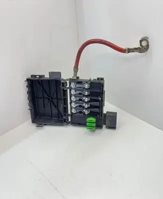 Audi A3 S3 8L Fuse module 1J0937550