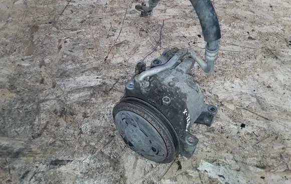 Nissan X-Trail T30 Air conditioning (A/C) compressor (pump) 926005M301