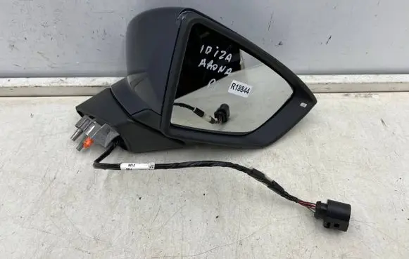 Seat Arona Front door electric wing mirror
