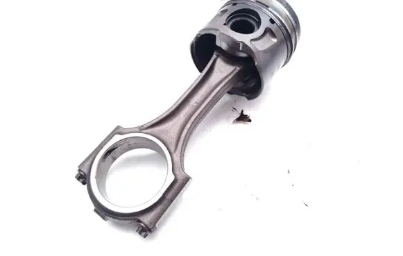 Ford Galaxy Piston with connecting rod Q4WA