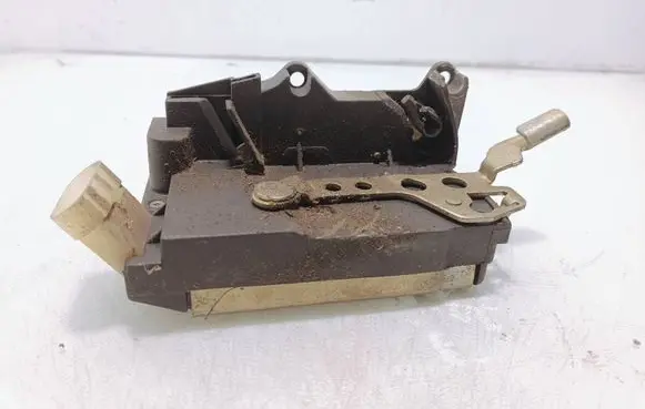Lancia Dedra Rear door lock B792