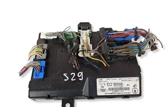 Ford Fiesta Other control units/modules 8V5115K600CG 116RA000084