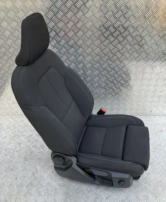 Volvo C40 Front passenger seat TM20395