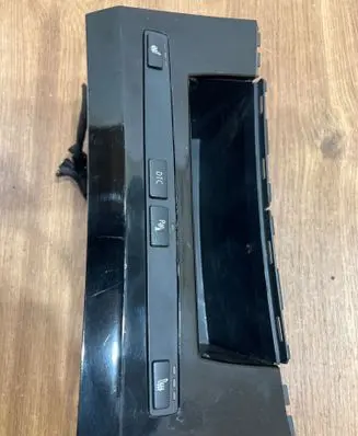 BMW 5 E60 E61 Seat heating switch 6985750 733718 13580662