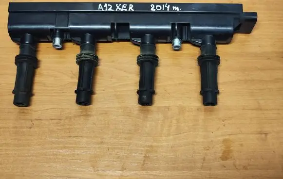 Opel Corsa D High voltage ignition coil GN10401 KX01D