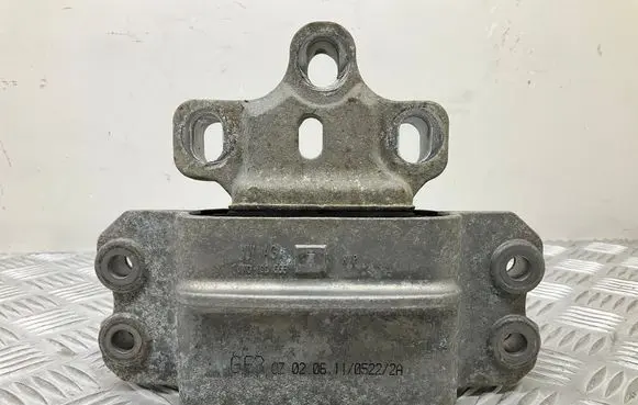 Skoda Yeti (5L) Gearbox mount 1K0199555T