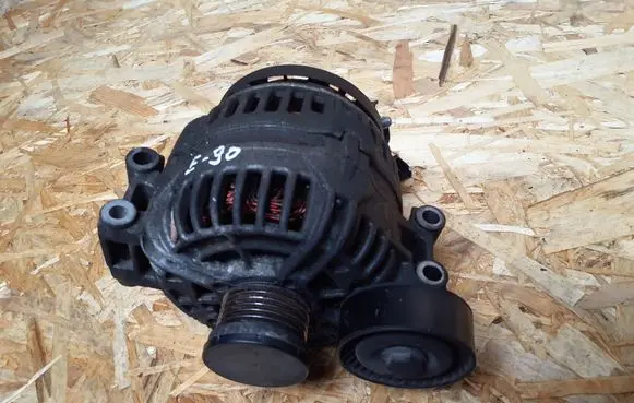 BMW 3 E90 E91 Generator/alternator 0124525059 7532966