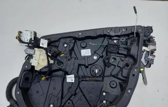Mercedes-Benz C W205 Front window lifting mechanism without motor A2055408506