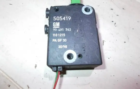 Opel Omega B1 Central locking motor 505419 90491742
