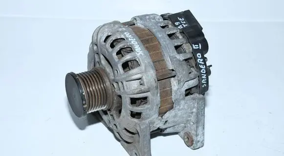 Dacia Sandero Generator/alternator 231005079R