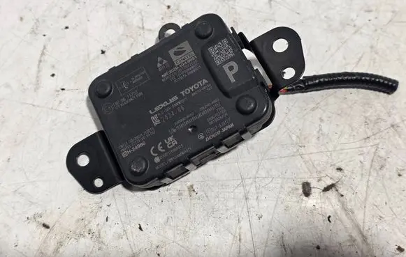 Toyota C-HR I Distronic sensor radar 8821048150 9706662001 2308008552