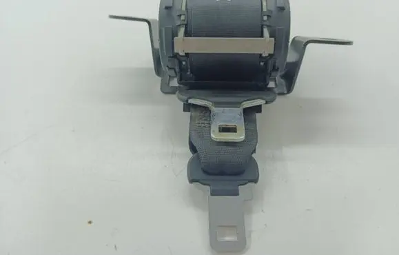 Nissan Qashqai Middle seatbelt (rear) 88854JD000