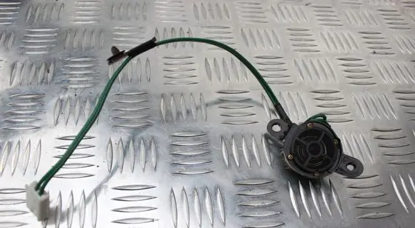 Lexus LS 400 Front door high frequency speaker
