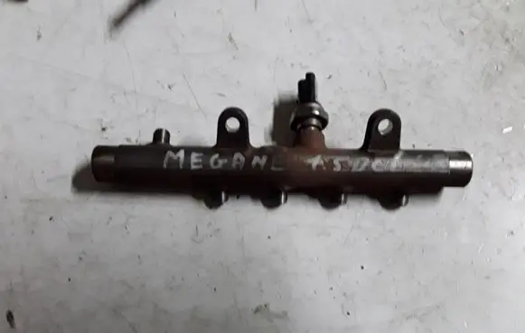Renault Megane II Fuel main line pipe A2C20001221 5WS40154