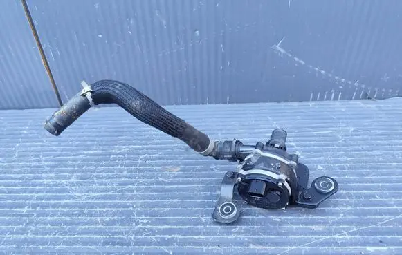 KIA Sportage Water pump 369103D921