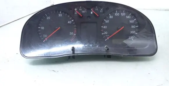 Volkswagen PASSAT B5 Speedometer (instrument cluster) 110008794 3B0919881N