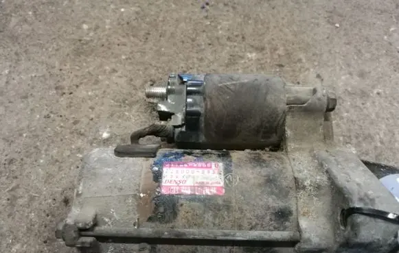 Suzuki Liana Starter motor