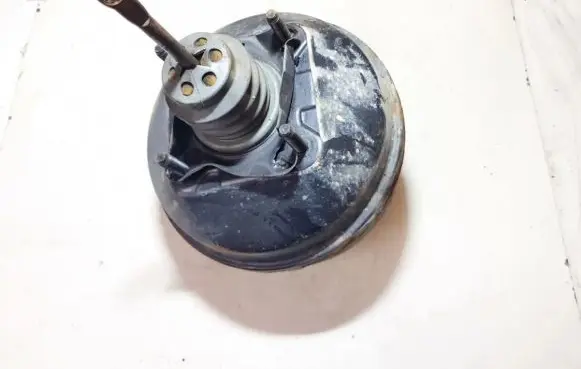 Mitsubishi Space Wagon Brake booster
