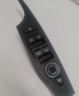 Hyundai i40 Electric window control switch 935703Z000 39R4901000