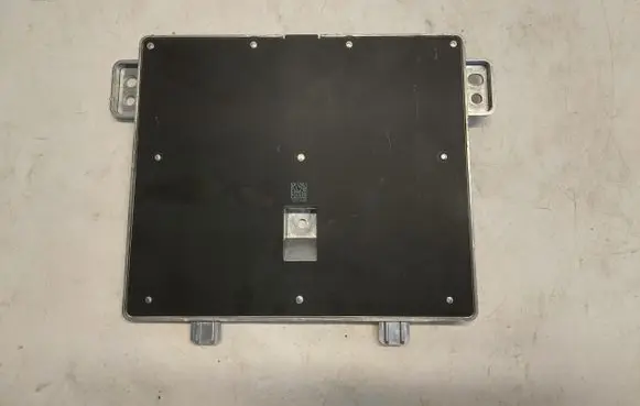Tesla Model Y Battery charger (optional) 1755100-00-d