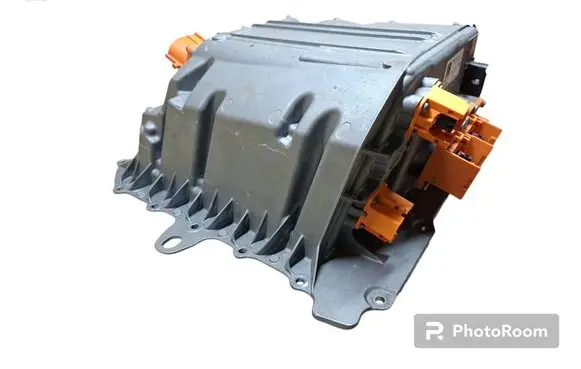 Voltage converter inverter